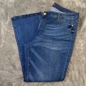 Jennifer Lopez sculp bootcut jeans, 20WS (short)